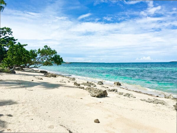 Lagoon Bantayna Island